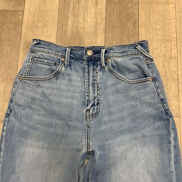 Womens Serra Retreat By Josie Rucker High Rise Crop Girlfriend Distressed Jeans - Picture 4 of 8